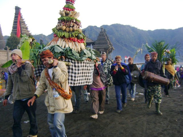 7 Tradisi Lebaran dari Berbagai Daerah di Indonesia